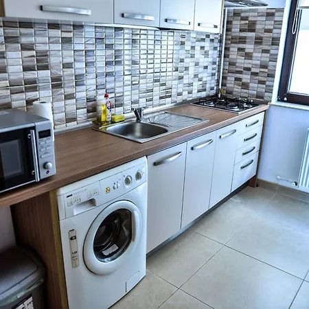 Apartament Miraj 2 - Africa Wild Apartment *
